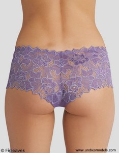 Dominika van santen -back.jpg