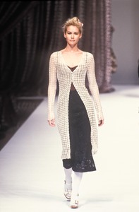 5994a0190ba1b_dolcegabbana-ss-1997-1.thumb.jpg.c9126f5b717c87e287436bd0f6eda4cf.jpg