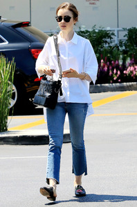 lilyc out for lunch in la 18 (5).jpg