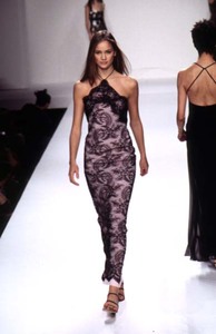 599c515b8120b_BillBlassSpringSummer1997NewYorkFashionWeek1.thumb.jpg.7b60f55fa8c1139f96e571220a11ed22.jpg
