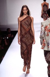 599c51616182b_BillBlassSpringSummer1997NewYorkFashionWeek4.thumb.jpg.89450df24bfb9b908e727a56b73906de.jpg