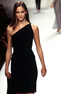 599c5164098de_BillBlassSpringSummer1997NewYorkFashionWeek6.thumb.jpg.6fcb82aaaefe51f2e85e2dec94d7f2c5.jpg