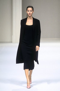 5_max-mara-ss-1998-6_html.thumb.JPEG.6c53a8ff79d38502b4f22cb55fa126da.JPEG