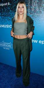 Hailey-Baldwin--Carpool-Karaoke--The-Series-Launch-Party--39.jpg