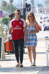 Kate-Mara-and-Jamie-Bell-out-in-Los-Angeles--11.jpg