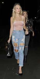 Lottie-Moss-in-Ripprd-Jeans--42.jpg