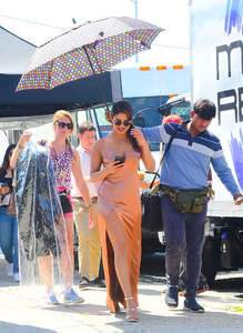 Priyanka-Chopra-on-the-set-of-Isnt-It-Romantic--18.jpg