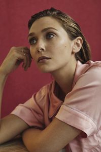 elizabeth-olsen-es-magazine-august-2017-photos-4.jpg