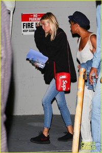 exes-justin-hailey-leave-church-service-separately-in-la-05.jpg