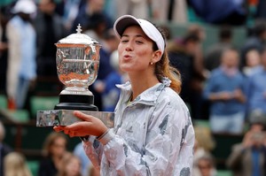garbine-muguruza-ladies-final-match-winner-at-2016-roland-garros-15.jpg