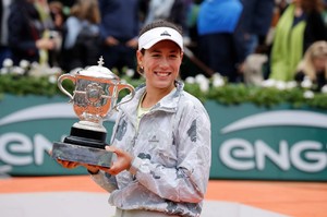 garbine-muguruza-ladies-final-match-winner-at-2016-roland-garros-17.jpg