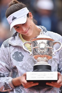 garbine-muguruza-ladies-final-match-winner-at-2016-roland-garros-2.jpg