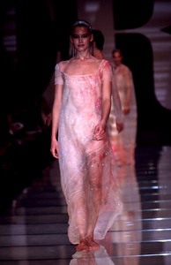 giafranco-ferre-ss-1997-4.thumb.jpg.b2ad4eab6a597eb083817ed907353d1e.jpg