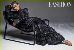 hailey-baldwin-fashion-magazine-07.jpg