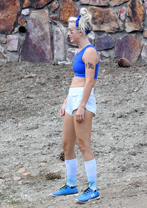 julianne-hough-a-birthday-party-in-big-bear-lake-august-6-43-pics-22.jpg