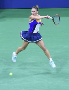 simona-halep-2017-us-open-tennis-championships-in-ny-08-28-2017-8.jpg