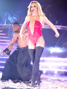 50623438_britneyspears_01092017e_19.jpg