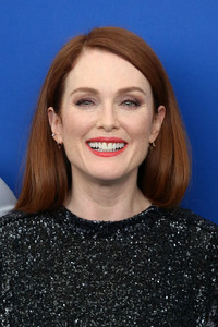 50700565_50618534_juliannemoore_picturepub_0002.jpg