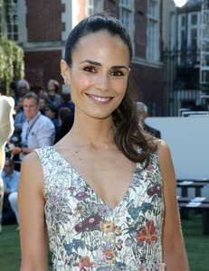 51122932_jordana-brewster-3.jpg