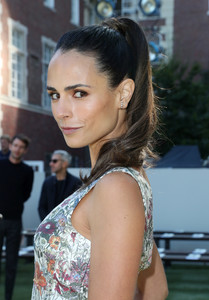 51122940_jordana-brewster-8.jpg