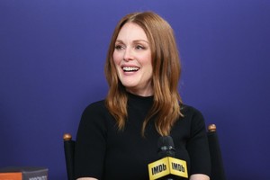 51298333_julianne-moore-001.jpg