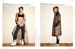 Anja-Rubik-by-Ezra-Petronio-Self-Service-FW-2017-2-760x496.thumb.jpg.6242fcc0b8608f662c6a33fd585cafbb.jpg