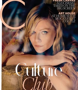 Kirsten-Dunst-C-Magazine-October-2017-Cover-Photoshoot01.thumb.jpg.bec9152591cdfb29c4a49b3279d7c168.jpg