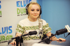 Sabrina_Carpenter-843328976.jpg