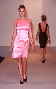 calvin-klein-fw-1995-1.thumb.jpg.c713e1ad97fbe1b7b93f2407df9868f0.jpg