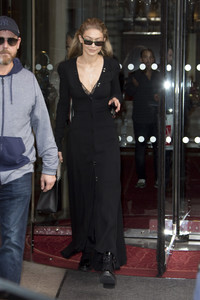gigi-hadid-leaving-her-hotel-in-paris-92717-13.jpg