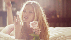 Beatriz Faria's avatar