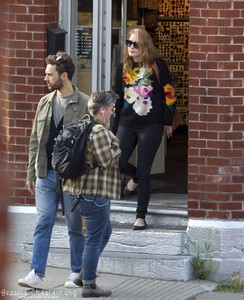 jessica-chastain-out-and-about-in-montreal-9717-13.JPG