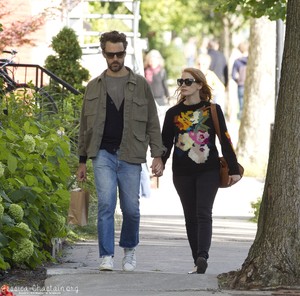 jessica-chastain-out-and-about-in-montreal-9717-5.JPG