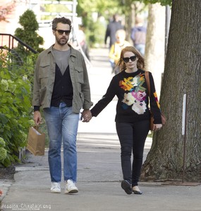 jessica-chastain-out-and-about-in-montreal-9717-8.JPG