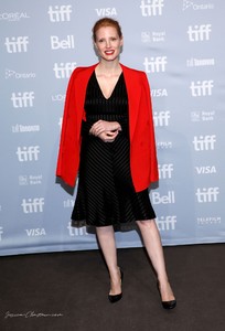 jessica-chastain-quotmollys-gamequot-press-conference-at-tiff-9917-12.JPG