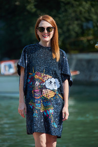 julianne-moore-arriving-at-the-74th-venice-film-festival-9217-8.jpg