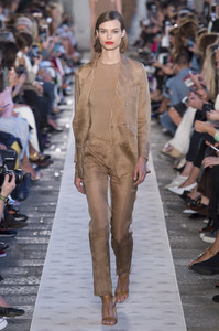 max-mara-rs18-0022.thumb.jpg.78778d8e5e805369fd704064d9b45fa8.jpg