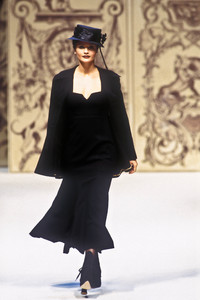 0_chanel-hc-ss-1993-1_html.thumb.JPEG.83f60153b13c1033e31269ebb5d8f4ec.JPEG