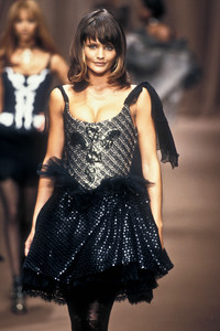10_christian-lacroix-ss-1994-11_html.thumb.JPEG.ce3062bde7cfa84a2d765d34b8b0c3ff.JPEG