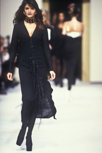 1_chanel-fw-1992-2_html.thumb.JPEG.238e0b22d8cbf2931c829826f1ff3185.JPEG