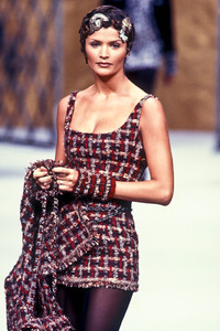 2_chanel-hc-fw-1993-3_html.thumb.JPEG.edb87fcedb37c3e120720008f974f9ef.JPEG