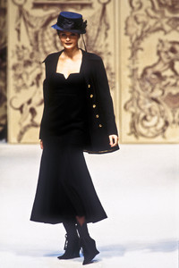 2_chanel-hc-ss-1993-3_html.thumb.JPEG.b450455c071c4422daa5d5b8a2c14451.JPEG
