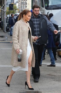       jlo311017BZNimage22.jpg