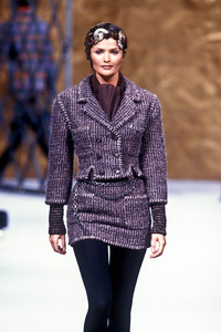 5_chanel-hc-fw-1993-6_html.thumb.JPEG.9e1b74cdc73c78b38ca9ee7da731c3b3.JPEG