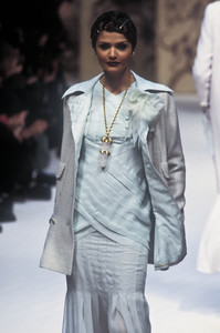 5_chanel-hc-ss-1993-6_html.thumb.JPEG.6db4af4d478044120b0332ecc2ad9625.JPEG
