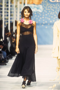 5_chloe-ss-1993-6_html.thumb.JPEG.8df5f6a87cdc6be6896ad4658eff941f.JPEG