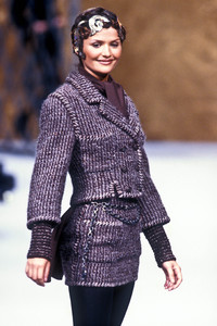 6_chanel-hc-fw-1993-7_html.thumb.JPEG.e5b828b1d4000de6a989ff38fe681a5c.JPEG