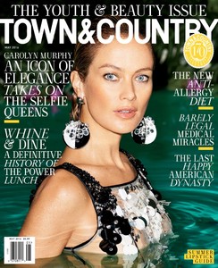 Carolyn-Murphy-Town-Country-May-2016-Cover-Photoshoot01.jpg