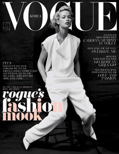 Carolyn_Murphy_by_Cass_Bird_Vogue_Korea_Novembe.jpg