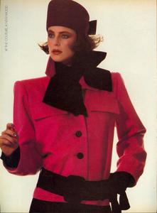 Penn_Vogue_US_October_1983_03.thumb.jpg.baf3b6bbabb061e84745f6f72569c342.jpg